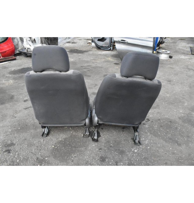 Κάθισματα Ζευγαρι Nissan Navara D22 1998-2005