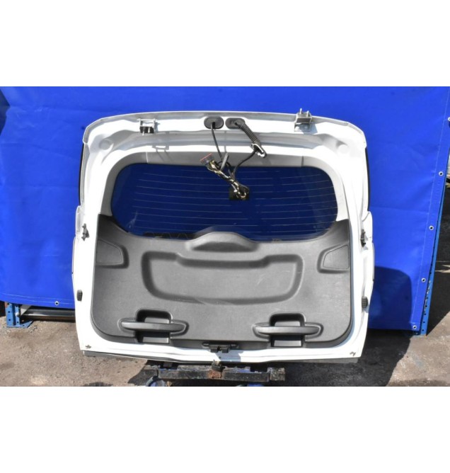 Πόρτα Πόρτ Μπαγκάζ Ford Focus 2014-2017 (ΜΕ ΧΤΥΠΗΜΑ)