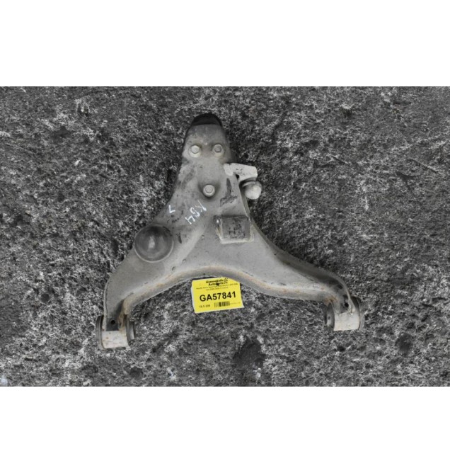 Ψαλίδι Κάτω Αριστερο Mitsubishi L200 KB4 4x4 2005-2020 (Γνησιο)