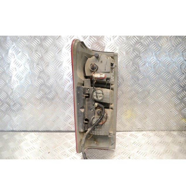 Φανάρι Πίσω Δεξιά Isuzu Dmax 2012-2017 220-17217 (Γνήσιο) (Με Led)