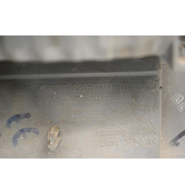 Φανάρι Πίσω Δεξιά Isuzu Dmax 2012-2017 220-17217 (Γνήσιο) (Με Led)