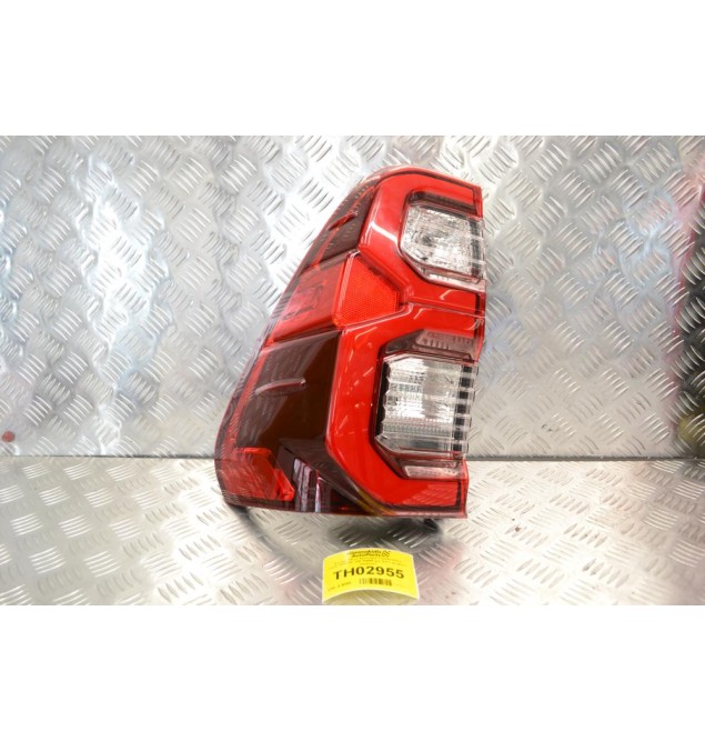 Φανάρι Πίσω Αριστερά Toyota Hilux 2020-2026 0K-186 35668 (με led + με φανο ομίχλης)