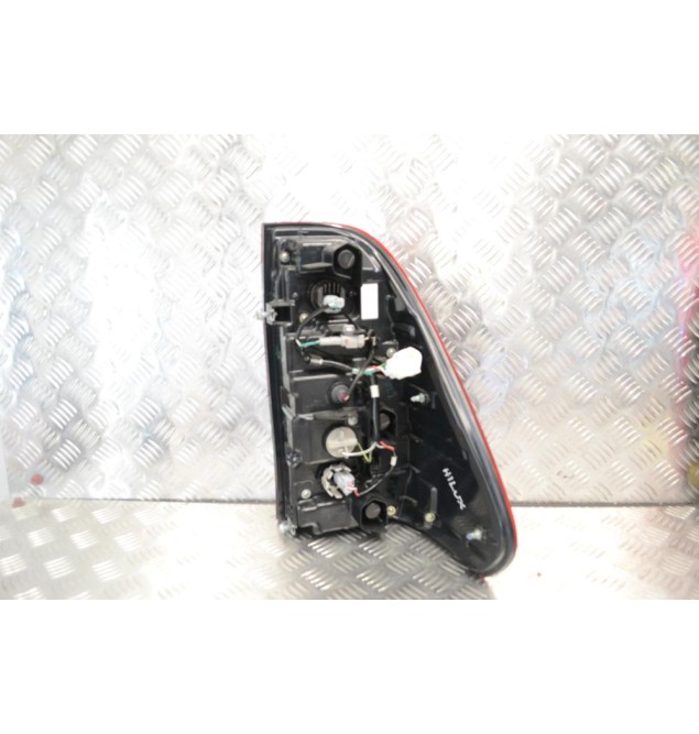 Φανάρι Πίσω Αριστερά Toyota Hilux 2020-2026 0K-186 35668 (με led + με φανο ομίχλης)