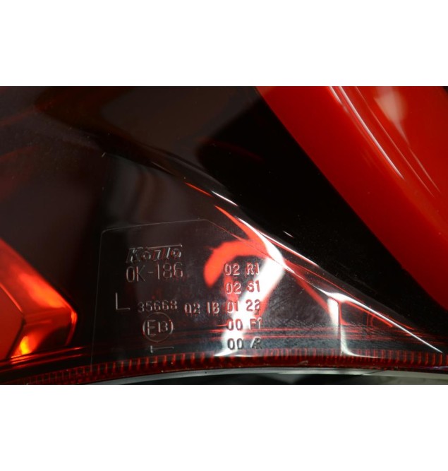 Φανάρι Πίσω Αριστερά Toyota Hilux 2020-2026 0K-186 35668 (με led + με φανο ομίχλης)