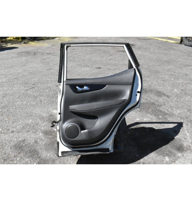 Πόρτα Πισω Δεξια Nissan Qashqai J11 2014-2020 (Μικρα λακουβακια)