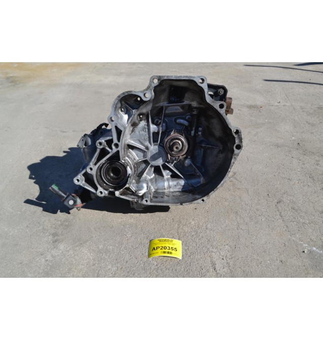 Χειροκίνητο Σασμάν Nissan Sunny Aρ.Κινητήρα CD17 1986-1989