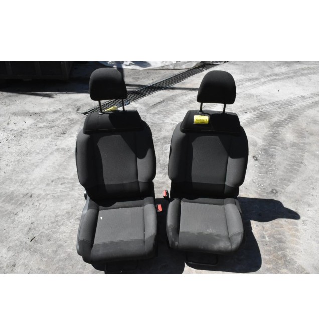Κάθισματα Εμπρος Citroen C3 2016-2024