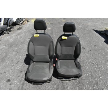 Κάθισματα Εμπρος Fiat 500L 2012-2017