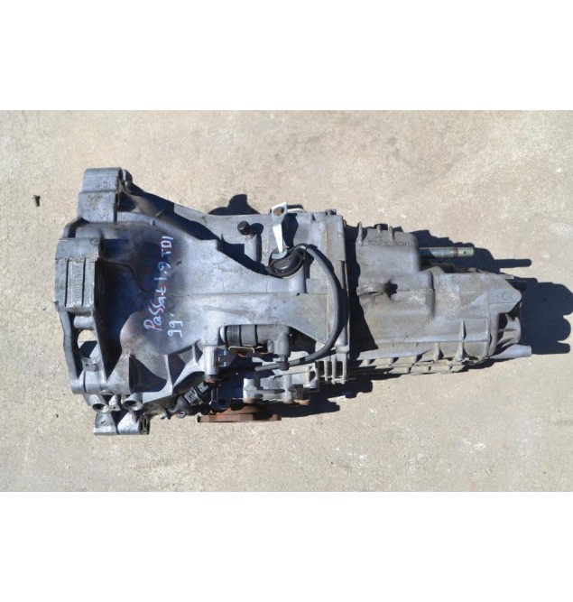 Χειροκίνητο Volkswagen Passat 1.9TDI Αρ.Κινητήρα AFN 1997-2000 012301103Τ EEN