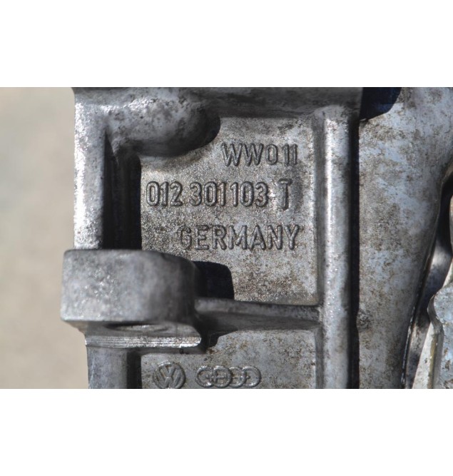 Χειροκίνητο Volkswagen Passat 1.9TDI Αρ.Κινητήρα AFN 1997-2000 012301103Τ EEN