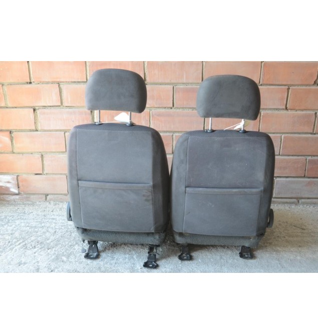 Κάθισματα Αριστερό- Δεξι Σετ Isuzu D-Max 2002-2012