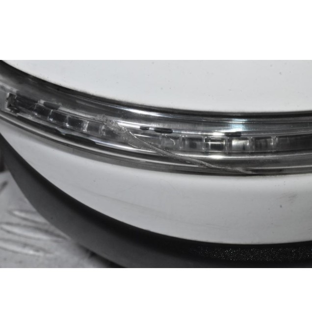 Καθρέπτης Ηλεκτρικός Δεξιός Hyundai i20 2013-2018 87620-C8100 87620C8100 (Γνήσιος) (6 Pins) (Μικρό Ράγισμα Στο Φλας)