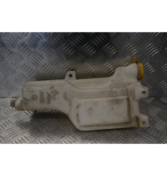 Δοχείο Νερού Υαλοκαθαριστήρων Ford Ranger/Mazda BT-50r 2005-2010 UR5667480