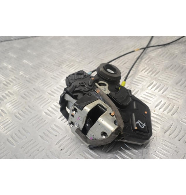 Κλειδαριά Πόρτας Πισω Δεξιά Toyota Hilux KUN 2006-2015 (Γνήσια) (2 Pins)