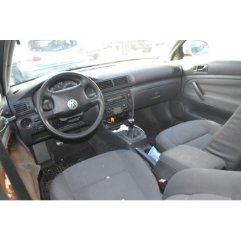 Ολόκληρο Αυτοκίνητο Volkswagen Passat Variant 1.9 TDI 4motion Αρ.Κινητήρα AVF 2000-2005 ok