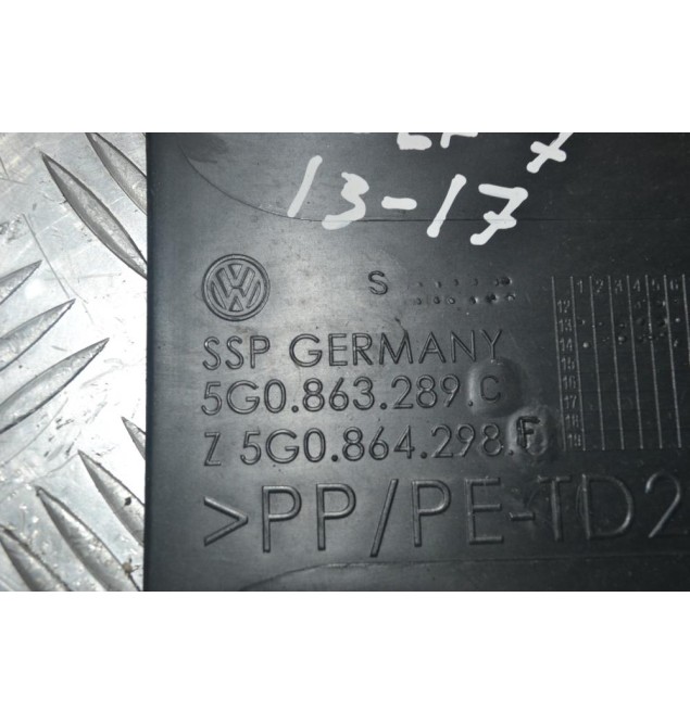 Αεραγωγός Volkswagen Golf 2012-2020 ( πίσω σεραγωγός στο κάλυμμα της κεντρικής κονσόλας )