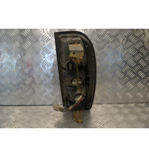 Φανάρι Nissan Navara D22 YD25 2001-2005 220-24716 (Πίσω Αριστερό) (Γνήσιο)