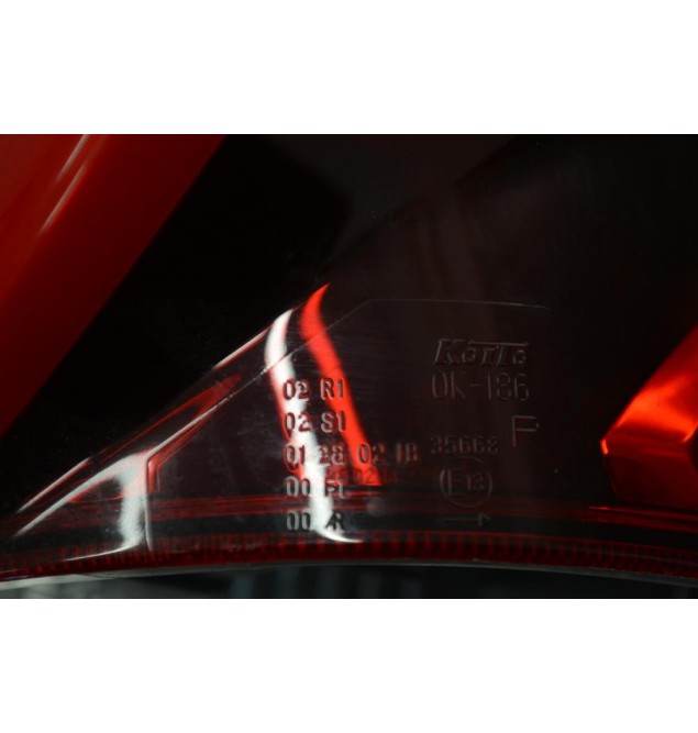 Φανάρι Πίσω Δεξιά Toyota Hilux 2020-2026 0K-186 35668 (με led + με φανο ομίχλης)