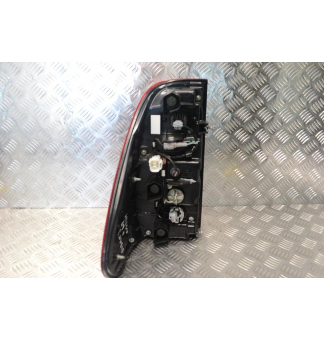 Φανάρι Πίσω Δεξιά Toyota Hilux 2020-2026 0K-186 35668 (με led + με φανο ομίχλης)