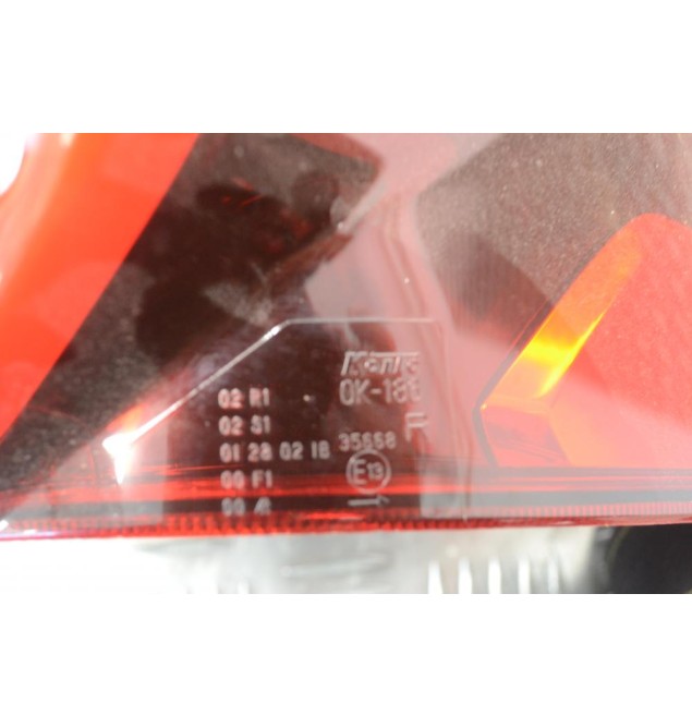 Φανάρι Πίσω Δεξιά Toyota Hilux 2020-2026 0K-186 35668 (με led + με φανο ομίχλης)