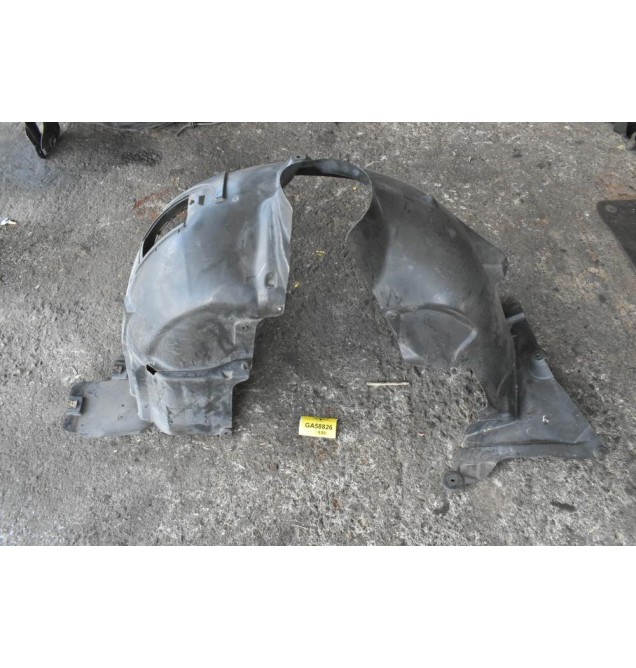 Θολος Δε. Mercedes-Benz B180 W246 1.6T 2011-2014