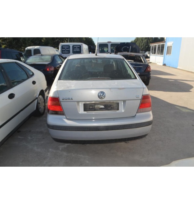 Ολόκληρο Αυτοκίνητο Volkswagen Bora 1.6 Αρ.Κινητήρα AKL 1998-2013