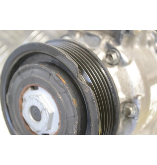Κομπρεσέρ Aircondition - A/C Audi A4 2.0 CDH 2008-2012 DENSO 8K0260805E (μικρο σπασιμο)