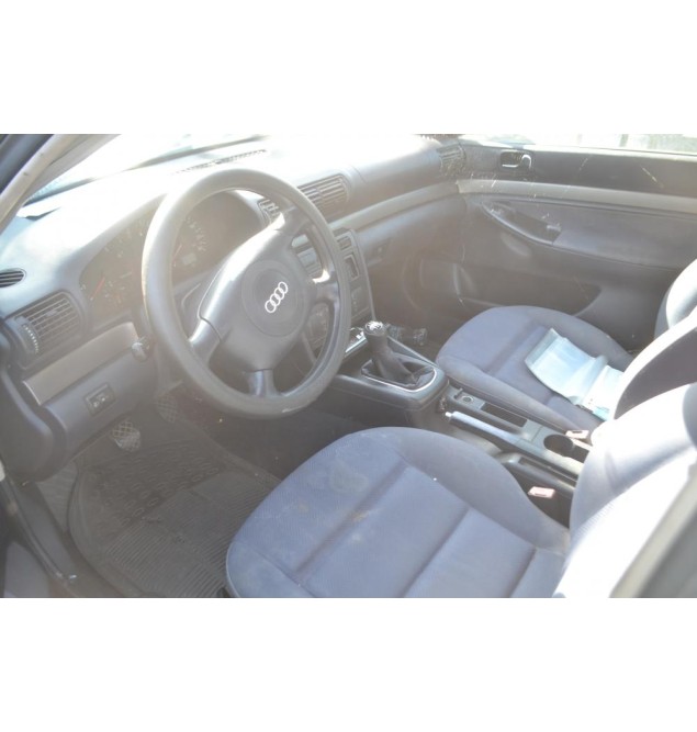 Ολόκληρο Αυτοκίνητο Audi A4 1.6 Αρ.Κινητήρα AHL 1994-2001