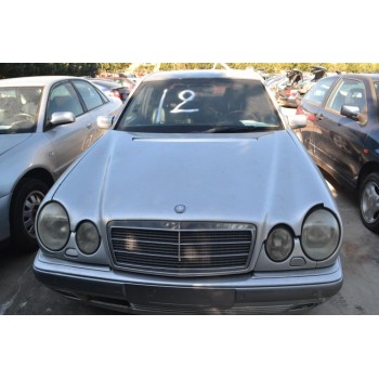 Ολόκληρο Αυτοκίνητο Mercedes-Benz E 200 W210 Αρ.Κινητήρα 111.947 1995-2003