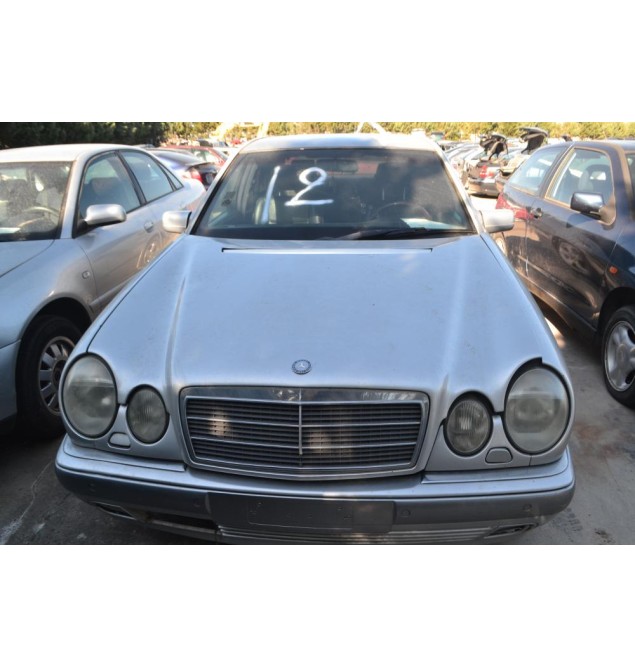 Ολόκληρο Αυτοκίνητο Mercedes-Benz E 200 W210 Αρ.Κινητήρα 111.947 1995-2003