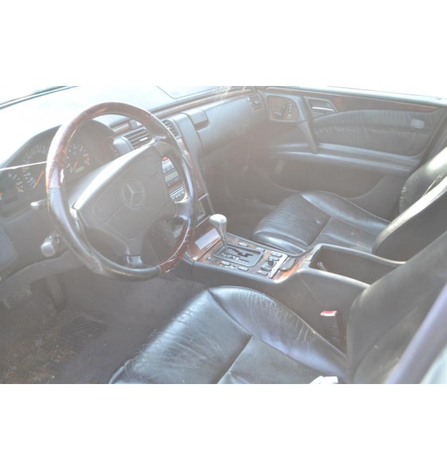 Ολόκληρο Αυτοκίνητο Mercedes-Benz E 200 W210 Αρ.Κινητήρα 111.947 1995-2003