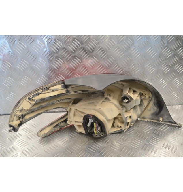 Φανάρι Πίσω Δεξιά Peugeot 208 2015-2019 9810430580 ( LED )