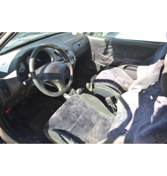 Ολόκληρο Αυτοκίνητο Citroen Saxo 1.4 Αρ.Κινητήρα KFW 1996-2004
