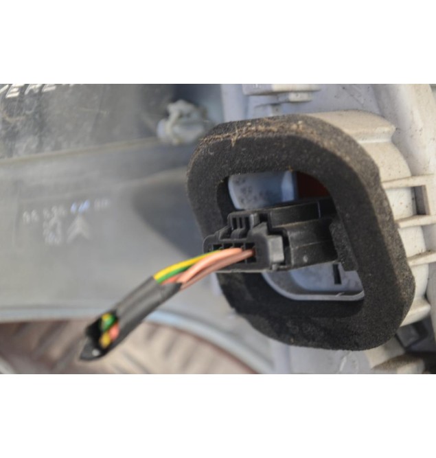 Φανάρι Πίσω Δεξιά Citroen C4 DY Picasso 2007-2013 9653547480
