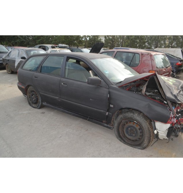 Ολόκληρο Αυτοκίνητο Volvo V40 SW 1.8 Αρ.Κινητήρα B4184S 1995-2004