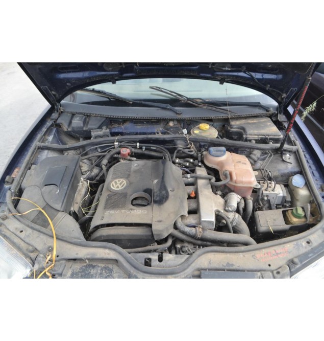 Ολόκληρο Αυτοκίνητο Volkswagen Passat 1.8Τ Aρ.Κινητήρα APU 1996-2001