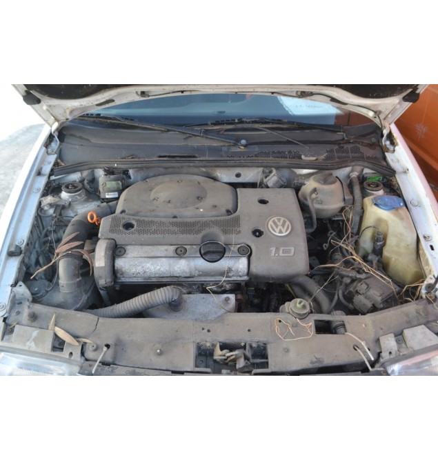 Ολόκληρο Αυτοκίνητο Volkswagen Polo 1.0 Αρ.Κινητήρα AER 1994-1999