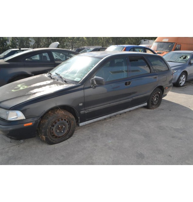 Ολόκληρο Αυτοκίνητο Volvo V40 SW 1.8 Αρ.Κινητήρα B4184S 1995-2004