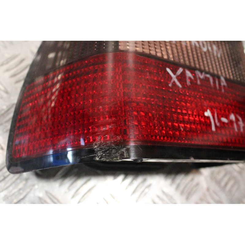Φανάρι Πίσω Citroen Xanthia 1.8cc 1993-1997(Πίσω Αριστερό Φτερού Γνήσιο) Μικρη φθορα κατω αριστερα