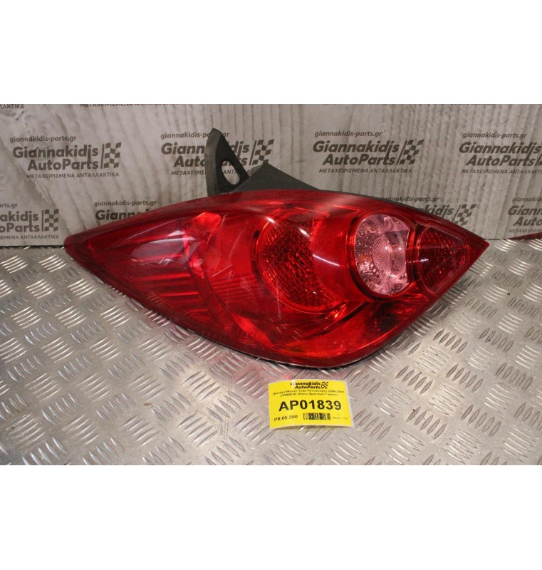 Φανάρι Nissan Tiida Πεντάπορτο 2006-2012 225040-01 (Πίσω Αριστερό Γνήσιο)
