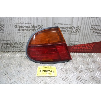 Φανάρι Nissan Almera 1996-1998 (Πίσω Αριστερό Φτερό)