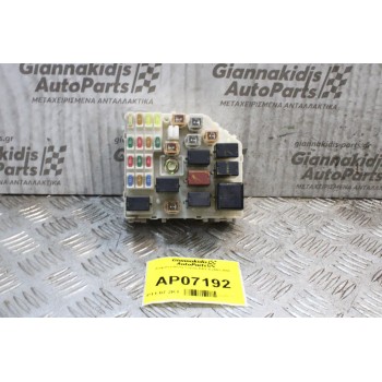 Ασφαλειοθήκη Toyota RAV-4 2001-2006