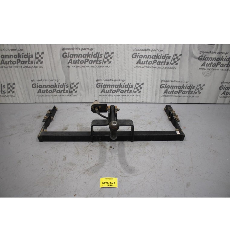 Κοτσαδόρος Nissan Tiida 2007-2014  