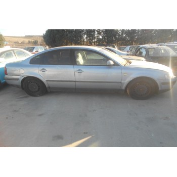 Ολόκληρο Αυτοκίνητο Volkswagen Passat 1.8 ADR 1997-2000 (Για ανταλλακτικα)