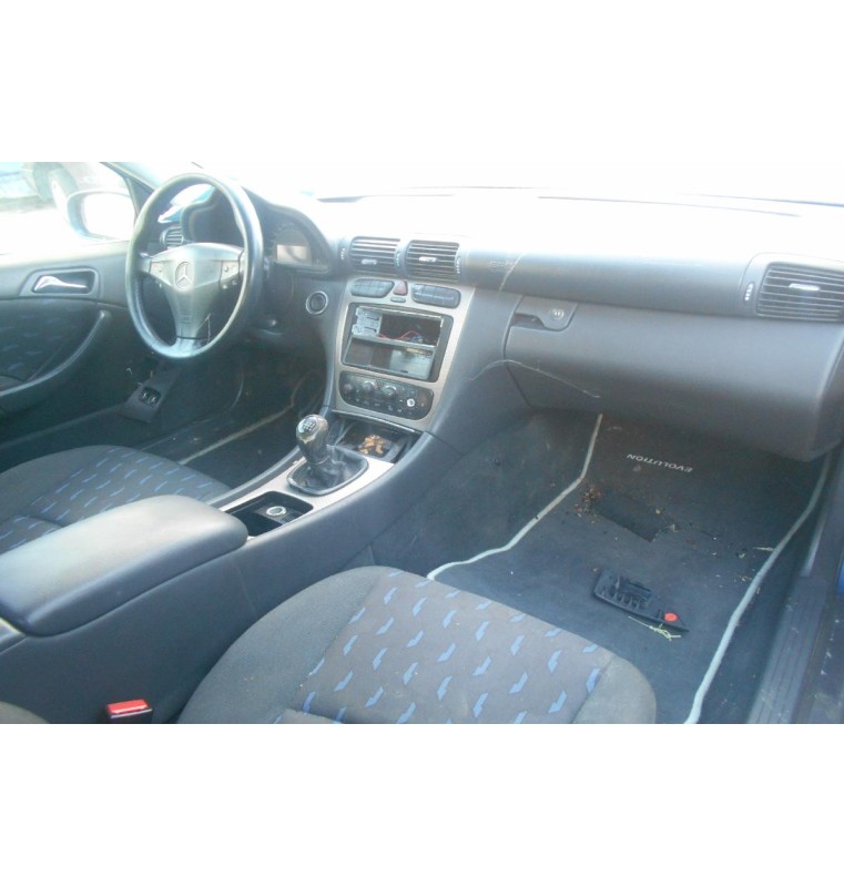 Ολόκληρο Αυτοκίνητο Mercedes-Benz W203 M111955 2000-2002 (Για ανταλλακτικα)