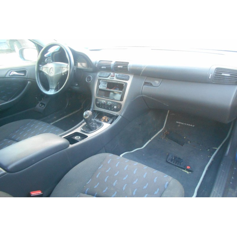 Ολόκληρο Αυτοκίνητο Mercedes-Benz W203 M111955 2000-2002 (Για ανταλλακτικα)