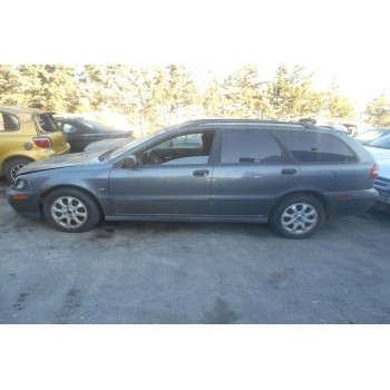 Ολόκληρο Αυτοκίνητο Volvo V40 1.9 D4192T3 2000-2004 (Για ανταλλακτικα)