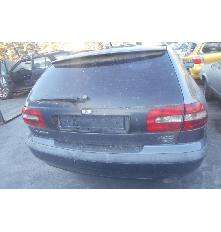Ολόκληρο Αυτοκίνητο Volvo V40 1.9 D4192T3 2000-2004 (Για ανταλλακτικα)