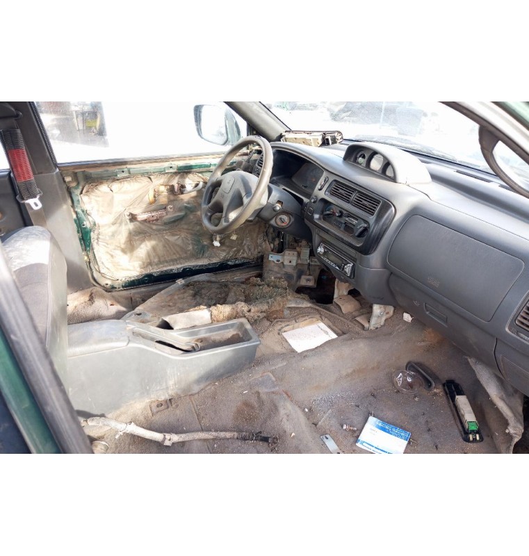 Καμπίνα Mitsubishi L200 1997-2001 (Για ανταλλακτικα)