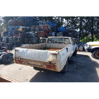 Ολόκληρο Αυτοκίνητο Nissan PickUp D21 2WD 1986-1992